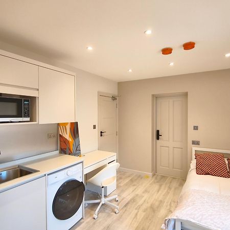 Hotel Morden Stratford Studio 1 Londýn Exteriér fotografie